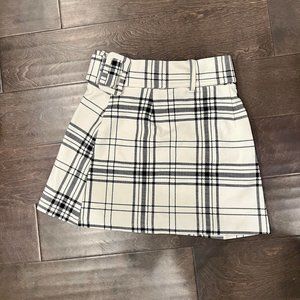 Zara - Plaid Skirt w/ Belt - Size Small